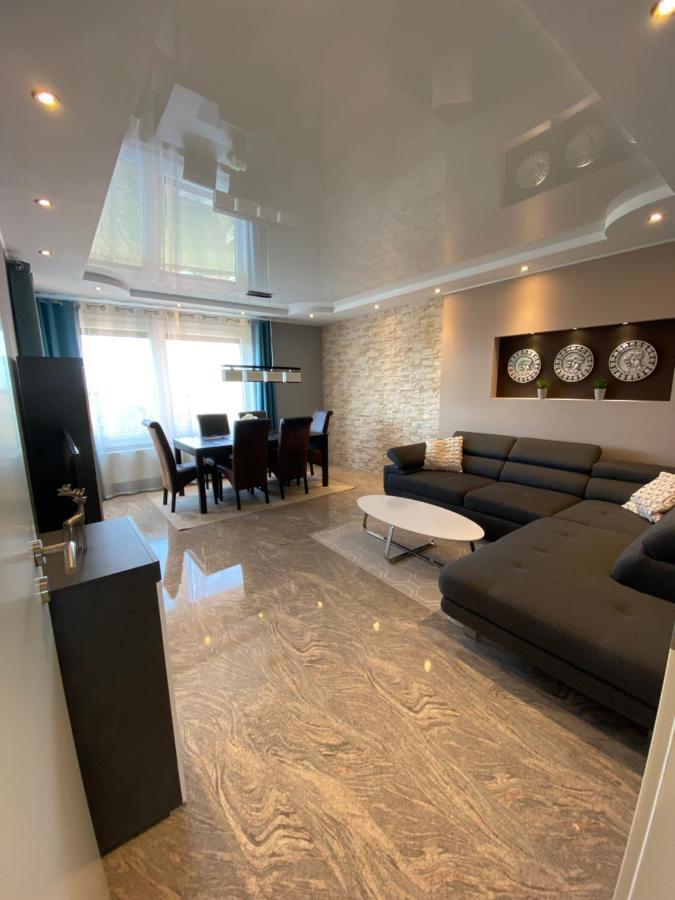 Luxus & Naehe & Messe Apartamento